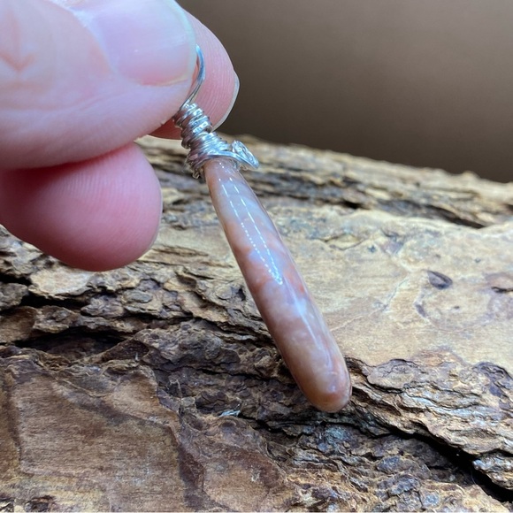Pink Agate Necklace Pendant - Picture 3 of 3